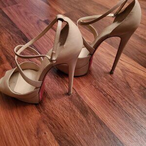 Christian Louboutin Strappy heels, US 6